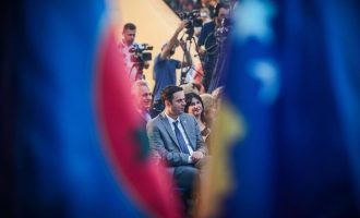 Abdixhiku: Triumfuan argatët dhe sekserët