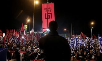 “Ata urrejnë këdo myslimanë, homoseksualë, hebrenj, shqiptarë…”