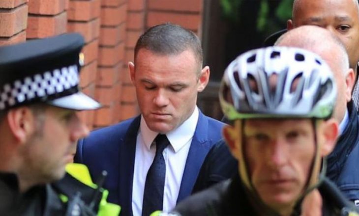Wayne Rooneyt i ndalohet vozitja për dy vjet