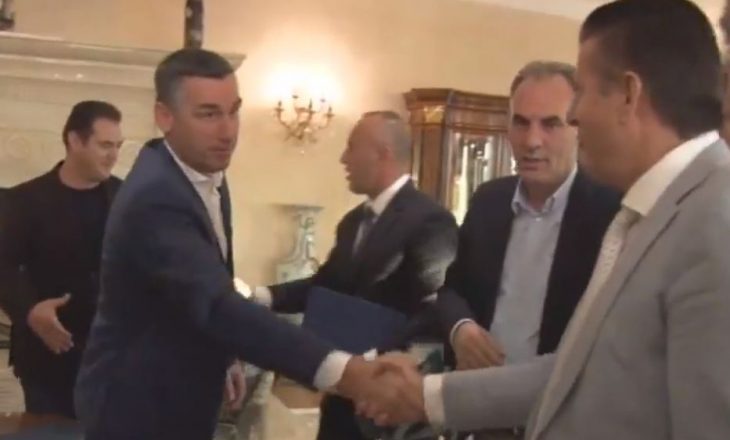 Bahtiri ende insiston se nuk ka lidhur koalicion me PDK-në por me Haradinajn