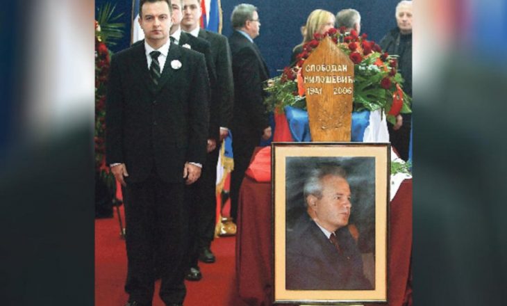 “E vranë në Hagë” – Daçiq vajton vdekjen e Millosheviqit