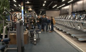 Të shtëna me armë në një palestër fitnesi në kryeqytet