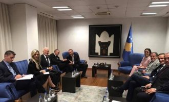 Haradinaj bën këshilltar të dënuarin për keqpërdorime të fondit milionësh