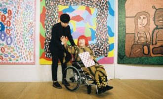 Japonezja 88-vjeçare që ende si ndahet artit