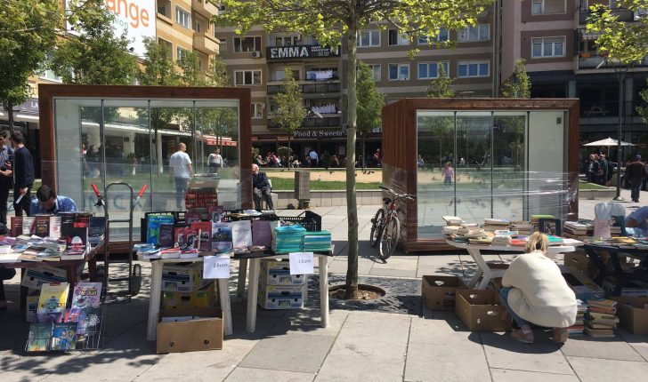 Dorëzohen kioskat për librashitësit në kryeqytet