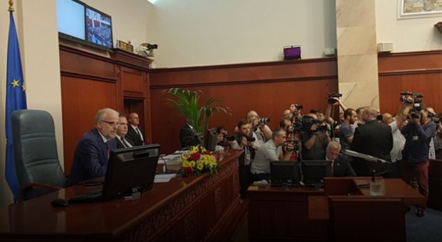 Vazhdon debati për ligjin e gjuhëve në Kuvendin e Maqedonisë
