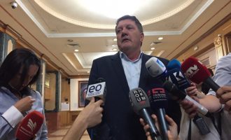 Milaim Zeka i shanë me nënë deputetët e LDK-së