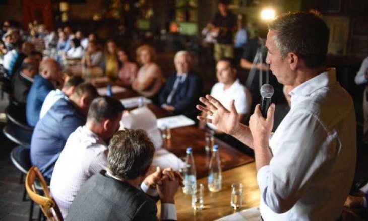 Veseli flet fjalë të mira për PDK-në në Prizren