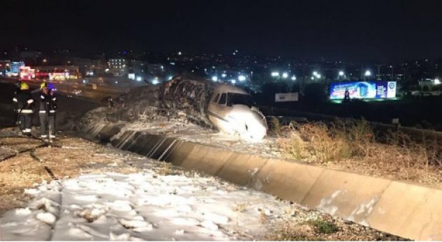 Rrëzohet aeroplani në Stamboll