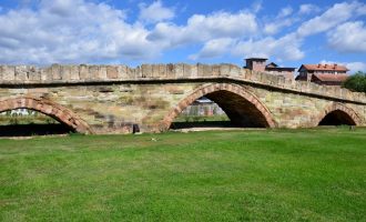 Zbulohen edhe dy harqe të Urës së Vjetër të Gurit në Vushtrri