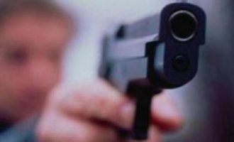 Plagoset me armë zjarri një 27-vjeçar në Mitrovicë