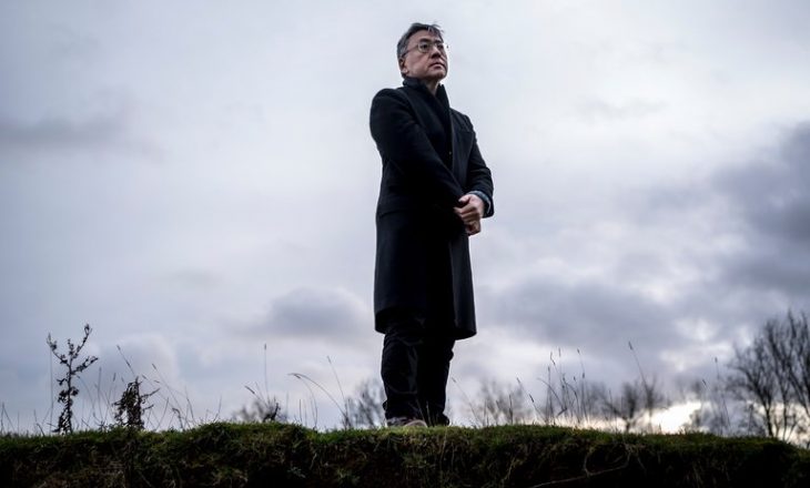 Profili i fituesit Nobel për Letërsi që mposhti Ismail Kadaren