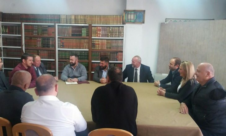 Sabiha Shala takohet me përfaqësuesit e Bashkësisë Islame në Pejë