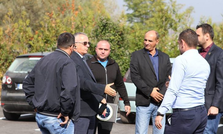 Fatmir Gashi viziton fabrikën e ujit “Drini i Bardhë”