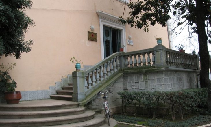 Qeveria “mbyll” Akademinë e Shkencave