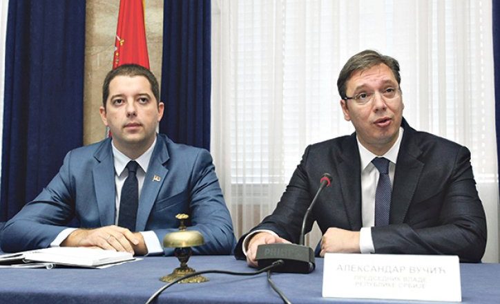 Pas Vuçiqit edhe Gjuriqi tallet me Pacollin