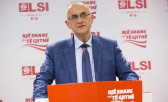 Petrit Vasili: Rama të japë dorëheqje