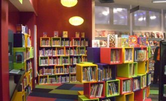 Biblioteka e Zelandës së Re një “shtëpi” për të pastrehët