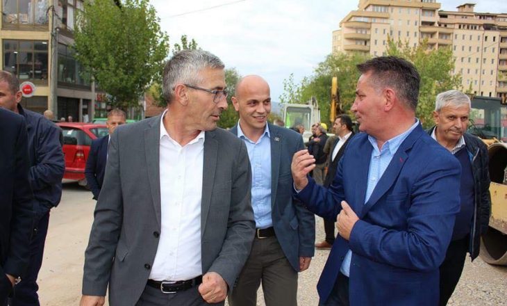 Kandidati i AAK-së në Gjilan premton hapjen e mijëra vendeve të punës