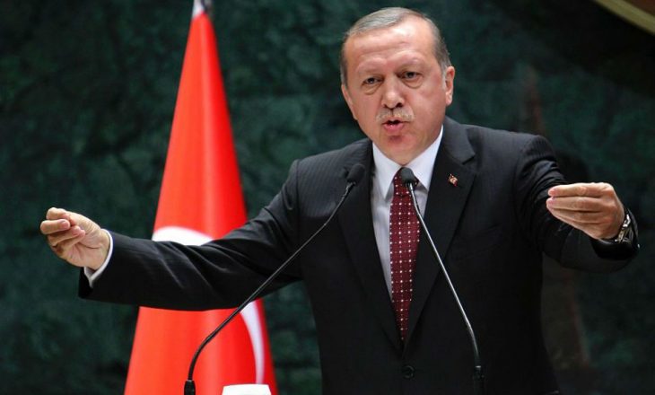 Erdogan kritikon vendet myslimane