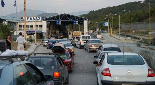 Riatdhesohen mbi 1 mijë shqiptarë pa dokumente të rregullta qëndrimi
