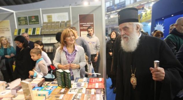 Patriarku Irinej obligon nënat serbe që të lindin fëmijë