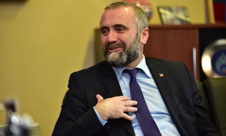 Këshilltari shqiptar i Erdoganit: Evropa na mësonte për demokracinë, ja dhuna në Kataloni