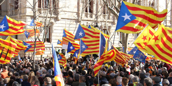 Video: Festa jashtë parlamentit, pas shpalljes së pavarësisë së Katalonjës