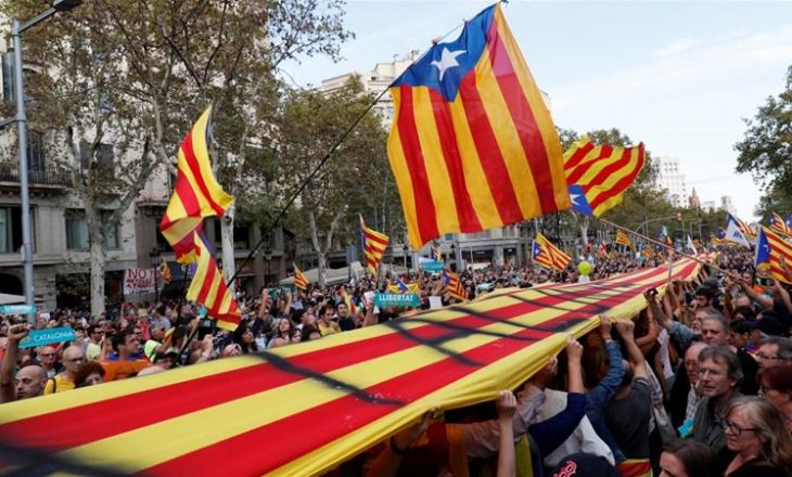Katalanasit kërcënojnë Spanjën