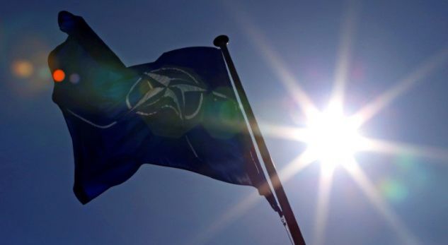 Serbët e Bosnjës miratojnë rezolutë kundër anëtarësimit të vendit në NATO