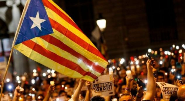 Spanja sot vendos sundim të drejtpërdrejtë mbi Katalonjën
