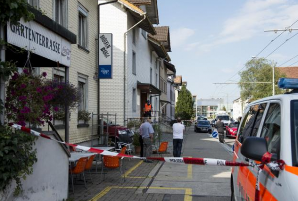 Përfundon rigjykimi i shqiptarit për vrasje në xhami të Zvicrës