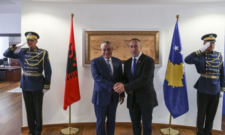 Ruçi i kënaqur me përfaqësimin e komuniteteve në Qeverinë e Kosovës