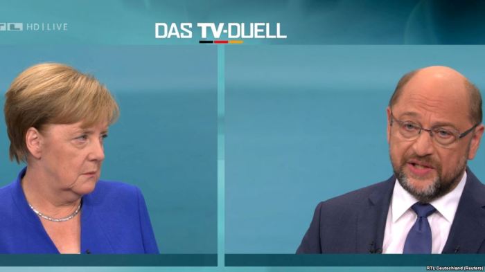 Merkeli synon koalicion të madh me SPD-në opozitare