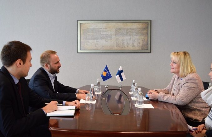 Finlanda ndihmon avancimin e Shërbimit Korrektues të Kosovës