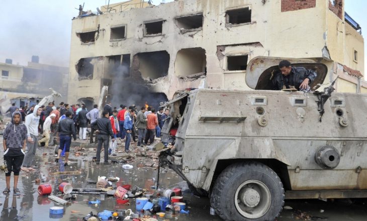 235 të vrarë – sulmi më i madh terrorist në historinë moderne të Egjiptit