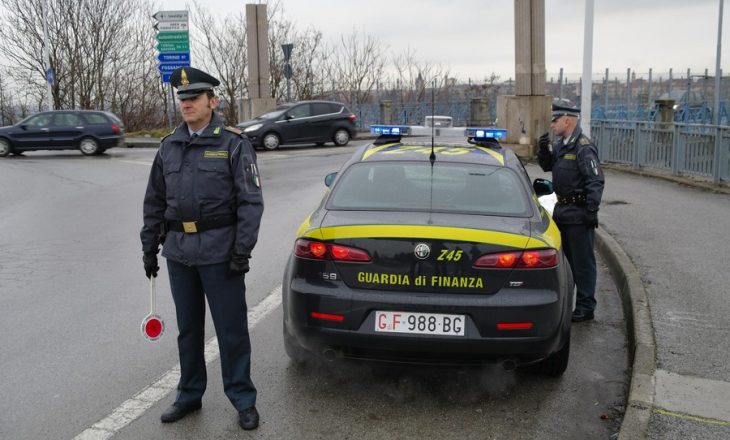 Guardia di Finanza zbarkon në Shqipëri në ndjekje të dilerëve të drogës