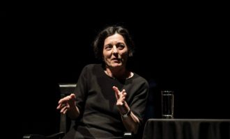 Rumunia e cila çmendi serbët