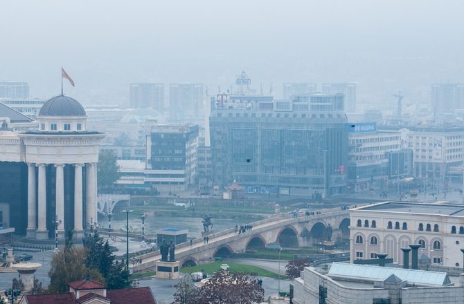 Ajri më i ndotur në Shkup gjatë natës