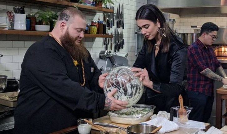 Dua Lipa gatuan pite në emisionin e reperit shqiptar