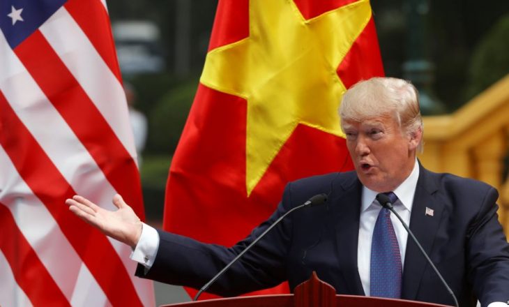 Trump arrin në Filipine për samitin ASEAN