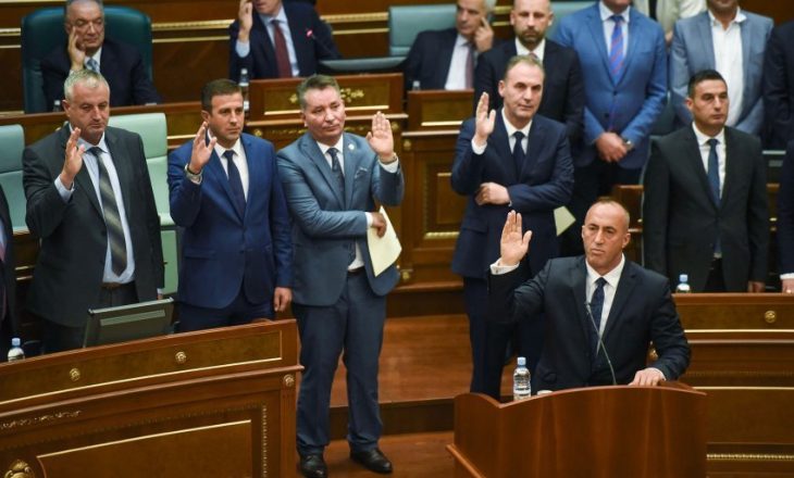 Të gjithë zëvendësministrat e Haradinajt në një foto