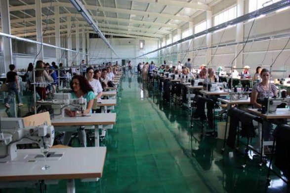 Investitori gjerman ua vonon pagat 150 punëtoreve të fabrikës “Vitex” në Viti