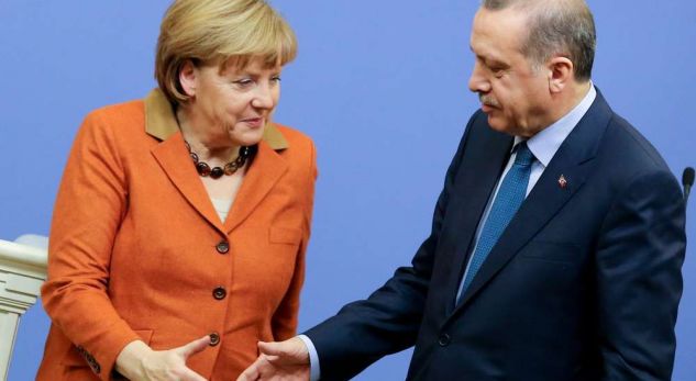 Zbulohet biseda mes Merkel dhe Erdoganit