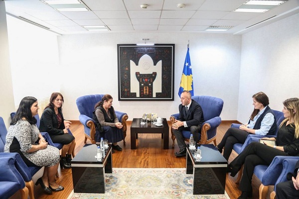 Dhëndri i kryeministrit Haradinaj do t’i menaxhojë paratë e Sigurimeve Shëndetësore