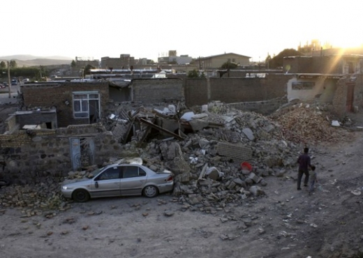 Qindra të vdekur nga tërmeti në Iran dhe Irak
