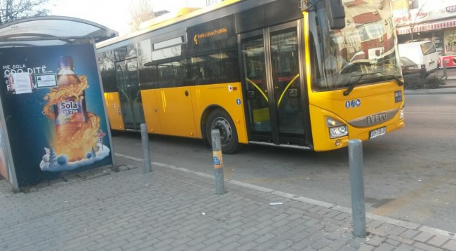 “Trafiku Urban” në telashe me kredinë dhe pa flotë komplete të autobusëve