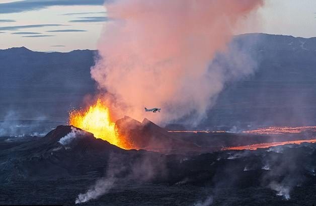 Frikë nga shpërthimi i vullkanit