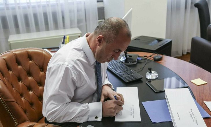 Kryeministri Haradinaj uron qytetarët e Kosovës për Krishtlindje
