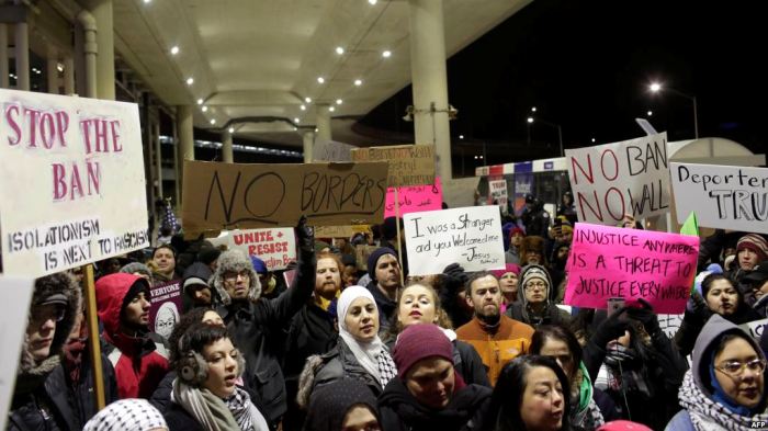 Një gjyqtar amerikan tërhoqi ndalesat për disa refugjatë